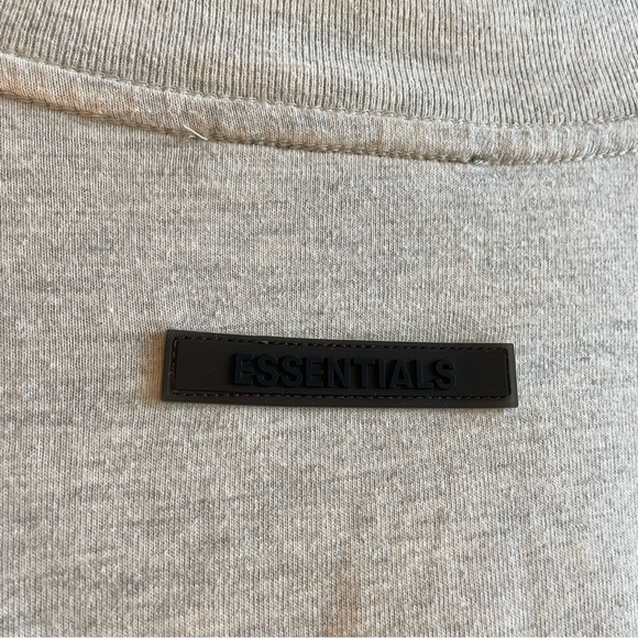 Essentials fear of god long sleeve tshirt size small in light grey - Picture 7 of 8